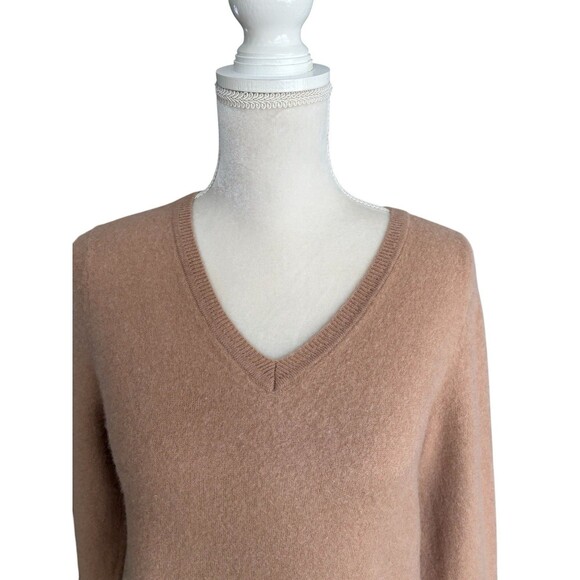 Quince 100% Mongolian Cashmere V-Neck Sweater Women's ~M/L Camel Minimalist - Picture 9 of 15